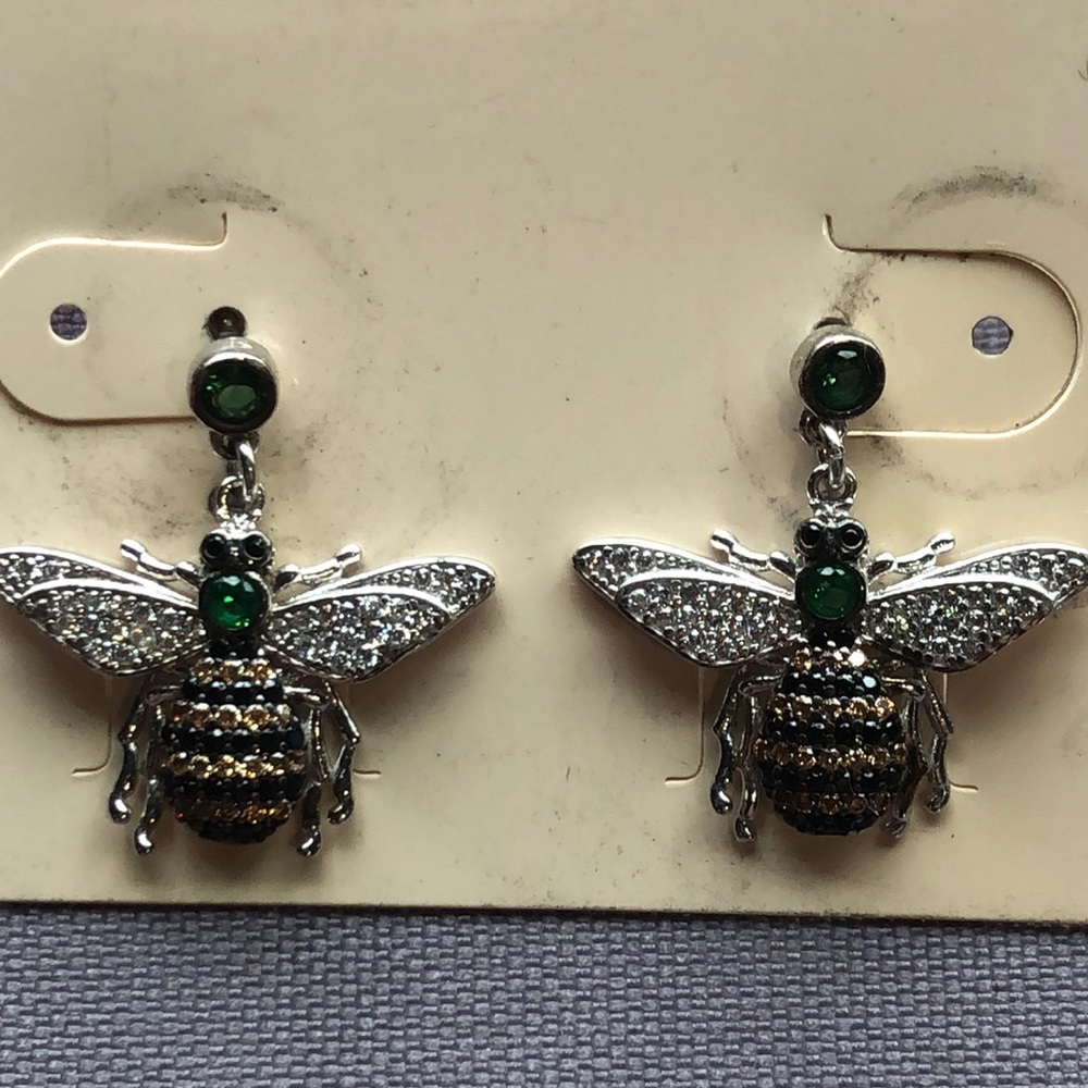 NWT sterling silver bee with green
